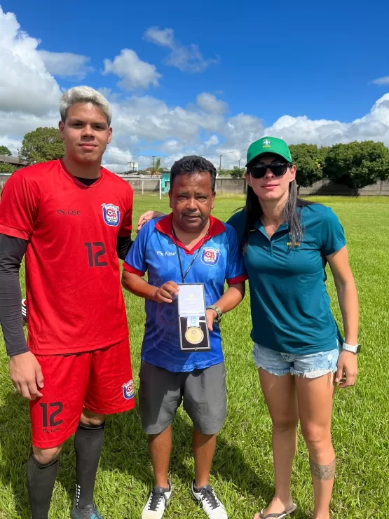 Projeto Resgate recebe a visita de Laine Almeida, goleira da seleção de Beach Soccer campeã mundial na Arábia Saudita