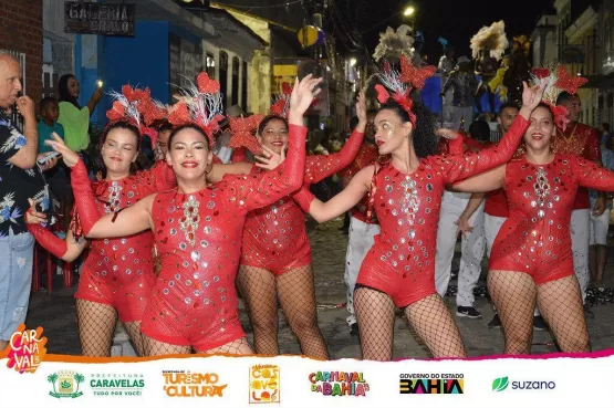 Grupo itanheense de dança Nattivu’s B+ Posittivu’s faz sucesso no Carnaval de Caravelas