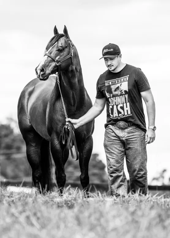 Fotógrafo de cavalos, o itanheense Tony Mendes foi agraciado com prêmios nacionais e internacionais 