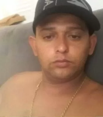 MEDEIROS NETO: HOMEM É ASSASSINADO A TIROS EM VIA PÚBLICA DURANTE A MADRUGADA