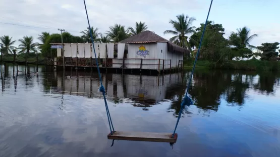 Cabana da Lagoa é uma excelente opção de destino turístico no Balneário de Guaratiba, em Prado