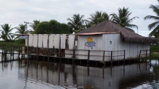 Cabana da Lagoa é uma excelente opção de destino turístico no Balneário de Guaratiba, em Prado