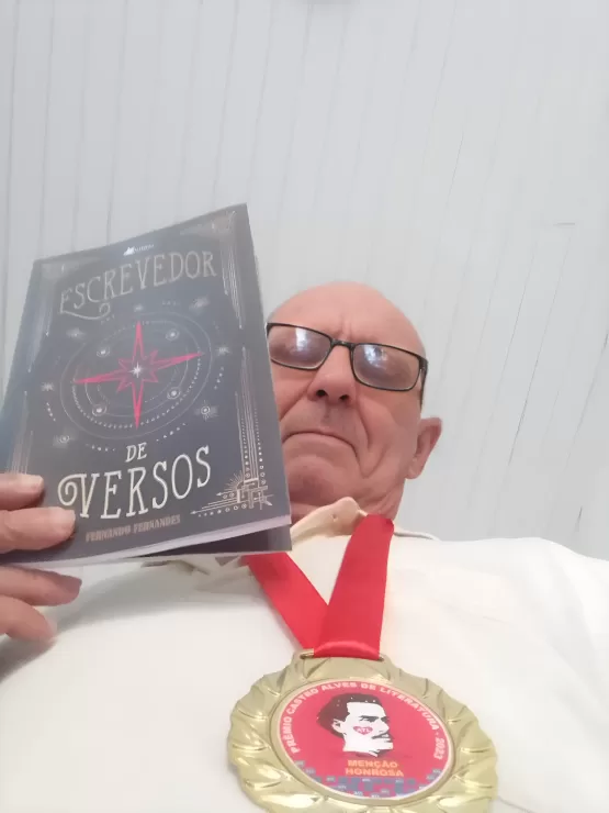 Fernando Fernandes estreia na poesia com o livro “Escrevedor de versos” 