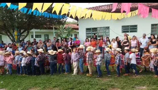 Centro Municipal de Educação Infantil de Itanhém (CMEI) realiza festa junina