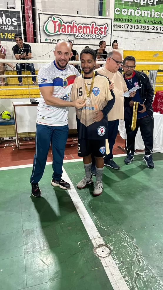 1ª etapa da Liga de Voleibol do Extremo Sul da Bahia (LIVESB) foi sucesso; Itanhém masculino foi campeão 