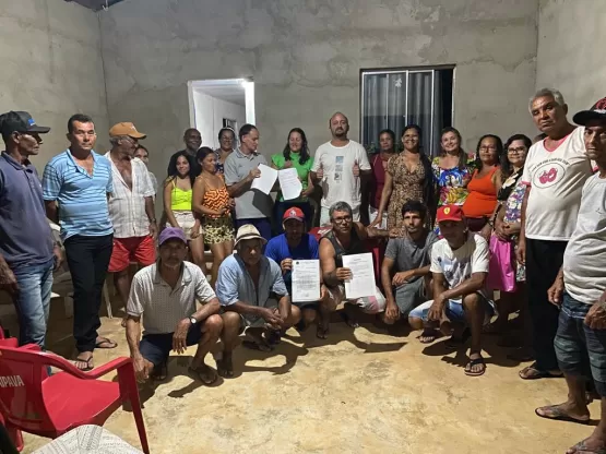 Com apoio do vereador André Correia, moradores do loteamento Ribeiro das Brisas solicitam melhorias na água e energia 