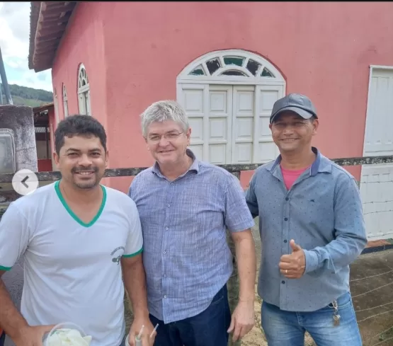 Nas redes sociais vereador Dias da Academia expressa sua gratidão ao prefeito Mildson Medeiros pelo calçamento na Vila São 