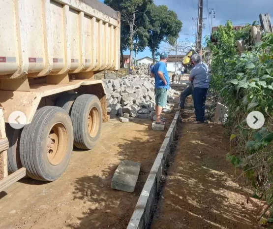 Nas redes sociais vereador Dias da Academia expressa sua gratidão ao prefeito Mildson Medeiros pelo calçamento na Vila São 