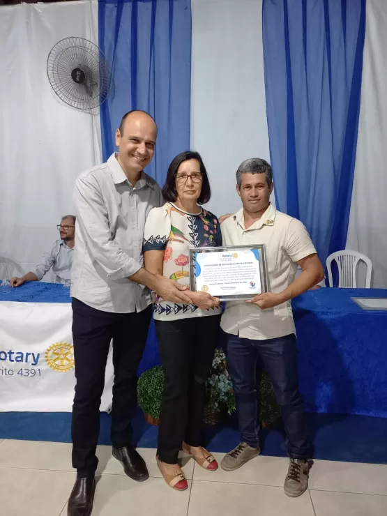 Rotary Club de Itanhém recebe visita do Governador Distrital Edilúcio Fernandes