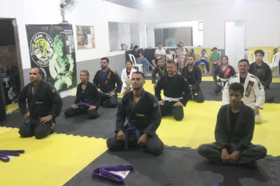 Escola de Jiu Jitsu Celebra 5 Anos de Dedicação e Resiliência em Itanhém