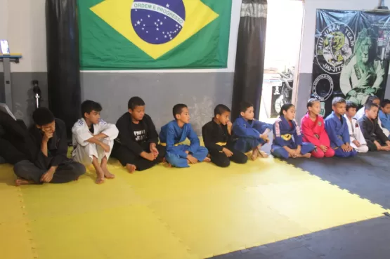 Escola de Jiu Jitsu Celebra 5 Anos de Dedicação e Resiliência em Itanhém