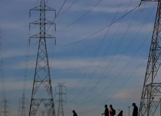 Conta de luz deve subir até 10,4% no próximo ano com peso dos subsídios