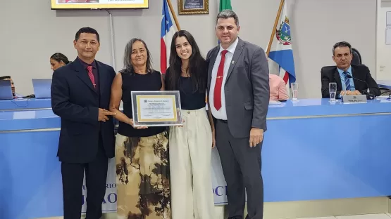 Emoção e Homenagens na Última Reunião da Câmara de Vereadores de Itanhém: Assista ao Vídeo Completo