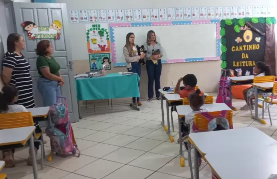 Palestra na Escola Nova Brasília CREAS de Itanhém encerra mobilizações do Mês de Combate ao Abuso Sexual, mas alerta que essas atitudes em defesa das crianças e adolescentes devem durar o ano todo