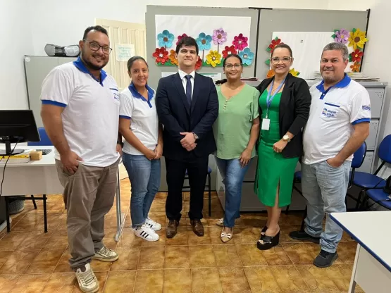 Equipe do CREAS e Conselho Tutelar se Reúne com Juiz da Comarca de Itanhém, Dr. Renan Maia