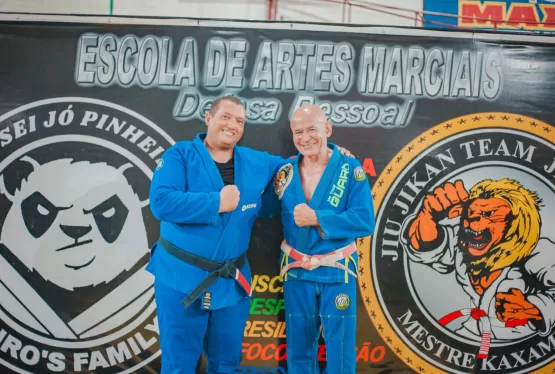 Graduação e troca de faixas de jiu-jitsu da Jiu Jikan Team aconteceu em Itanhém no último domingo, 27