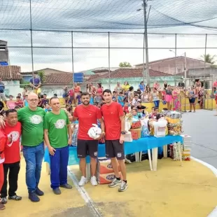 Entregas de Presentes da Campanha “Papai Noel dos Correios” em Parceria com o Projeto Resgate Itanhém