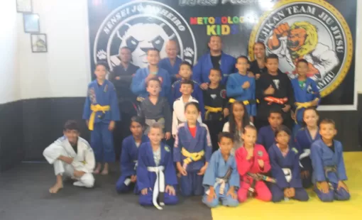 Escola de Jiu Jitsu Celebra 5 Anos de Dedicação e Resiliência em Itanhém