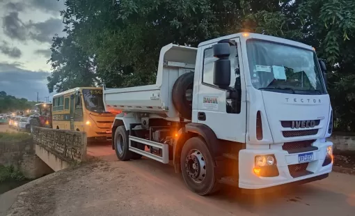 Prefeito Mildson Medeiros entrega caçamba nova para comunidade de Ibirajá