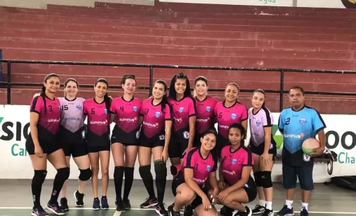 Voleibol feminino de Itanhém é vice-campeão da 2ª Copa Regional de Voleibol em Carlos Chagas