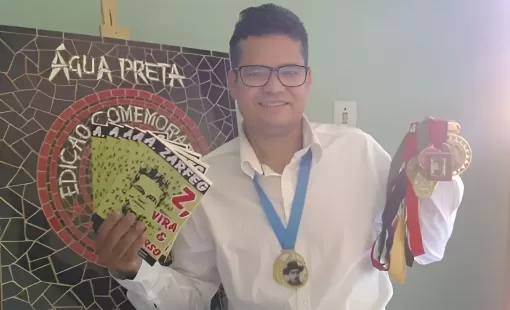 Zarfeg será homenageado com troféu pela Academia de Letras de Teófilo Otoni 